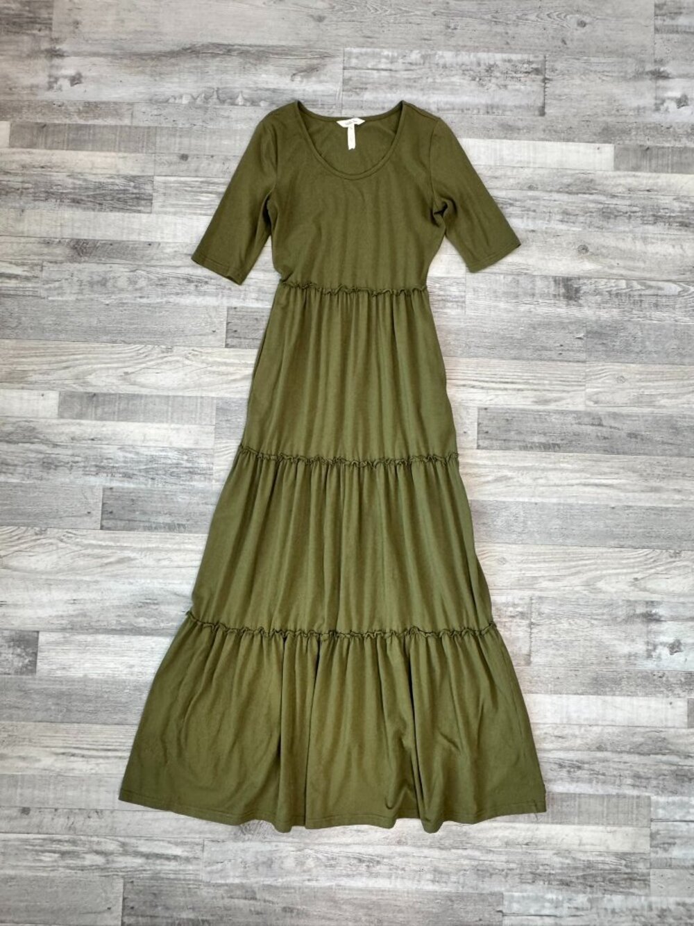 Matilda Jane Olive Green Elbow Sleeve Tiered Maxi Dress Size XS Q38